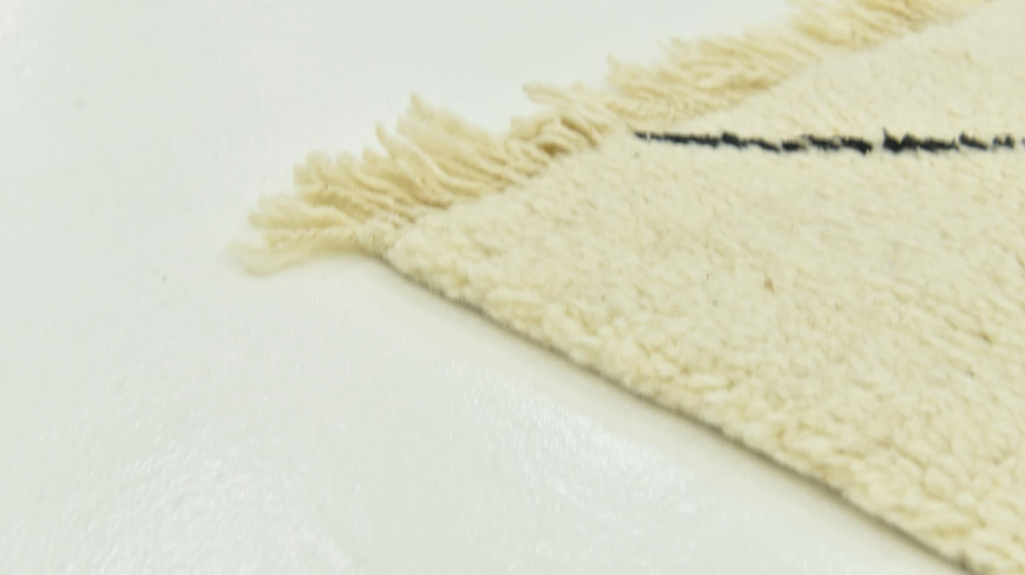 5' 2 x 8' 3 Hand Knotted Moroccan Wool Rug