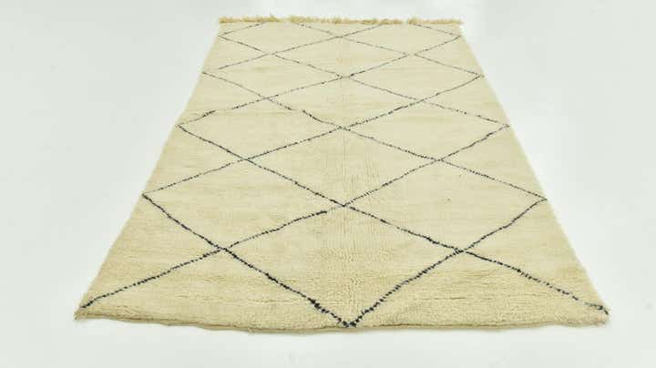 5' 3 x 8' 2 Hand Knotted Moroccan Wool Rug