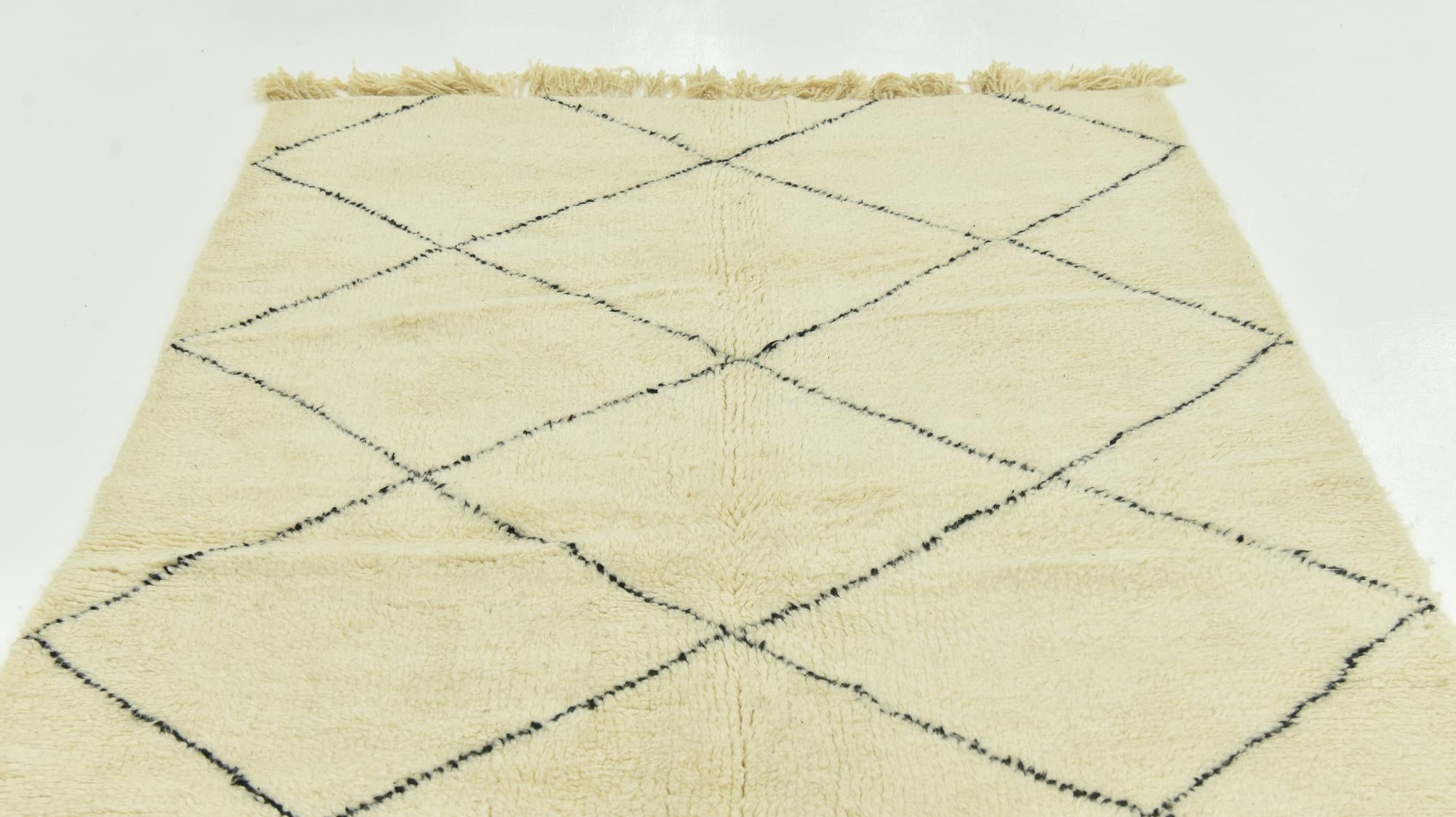 5' 3 x 8' 2 Hand Knotted Moroccan Wool Rug