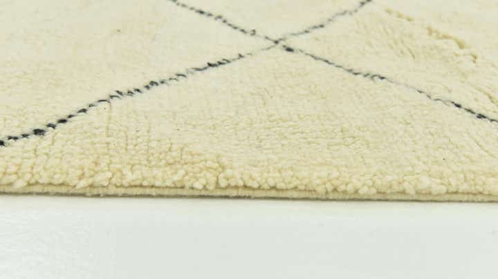5' 3 x 8' 2 Hand Knotted Moroccan Wool Rug