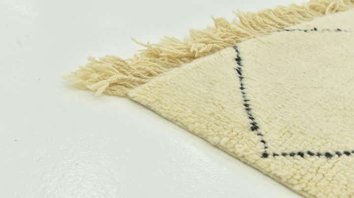 5' 3 x 8' 2 Hand Knotted Moroccan Wool Rug