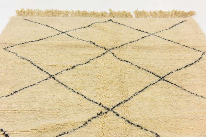 5' 3 x 8' 5 Hand Knotted Moroccan Wool Rug