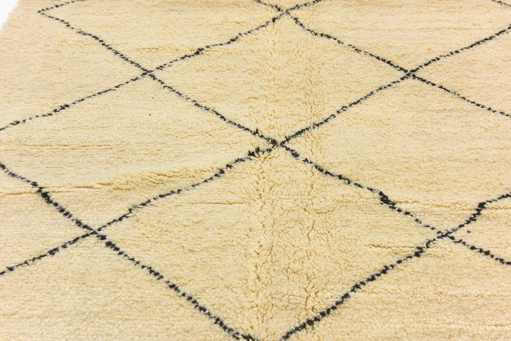 5' 3 x 8' 5 Hand Knotted Moroccan Wool Rug