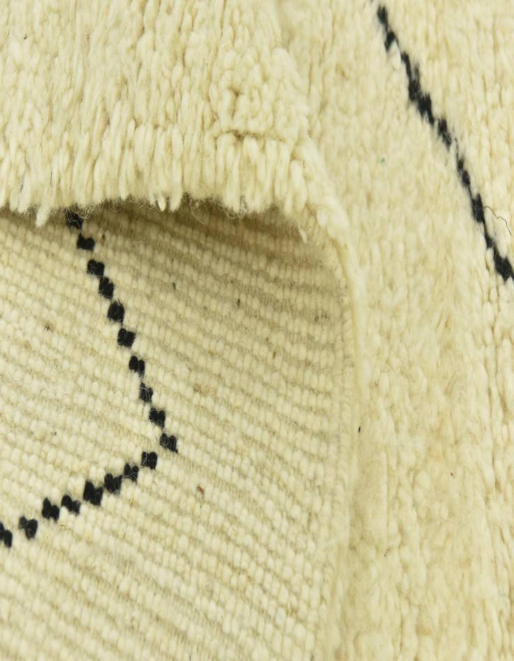 Detail image of 4' 9 x 8' 9  Hand Knotted Moroccan Wool Rug