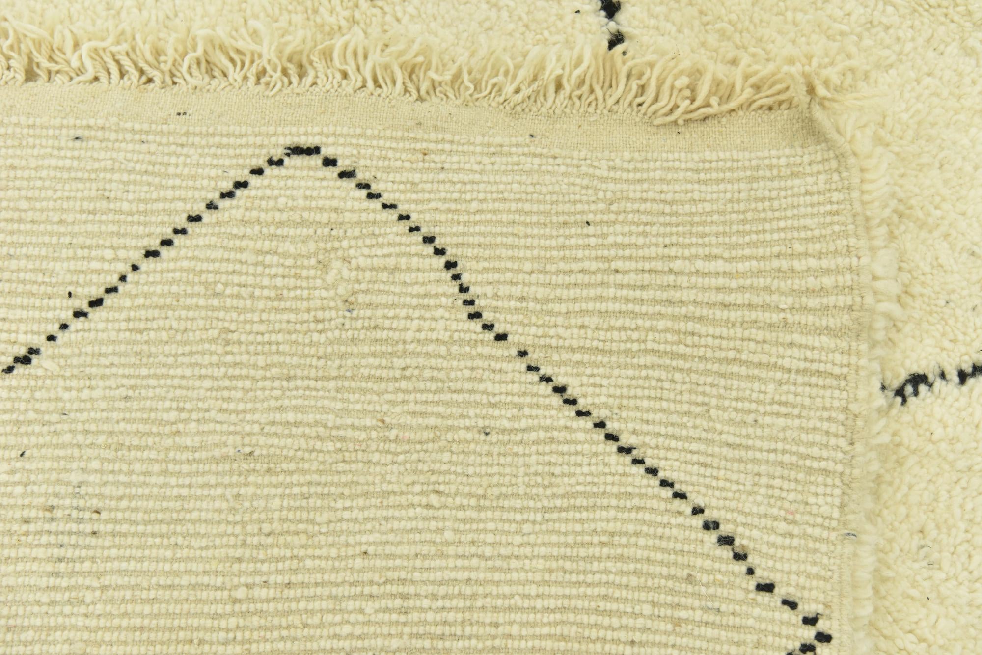 4' 10 x 7' 9 Hand Knotted Moroccan Wool Rug
