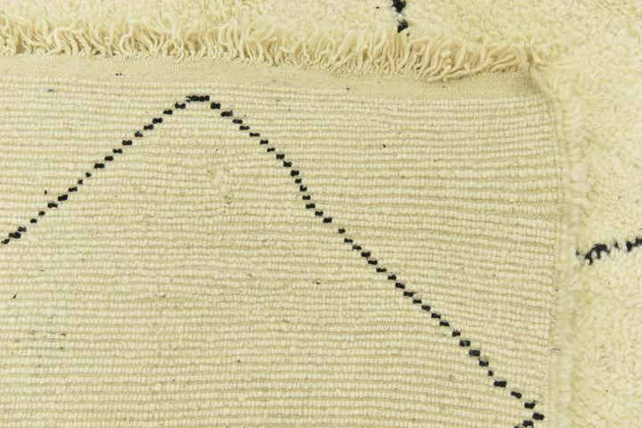 4' 10 x 7' 9 Hand Knotted Moroccan Wool Rug