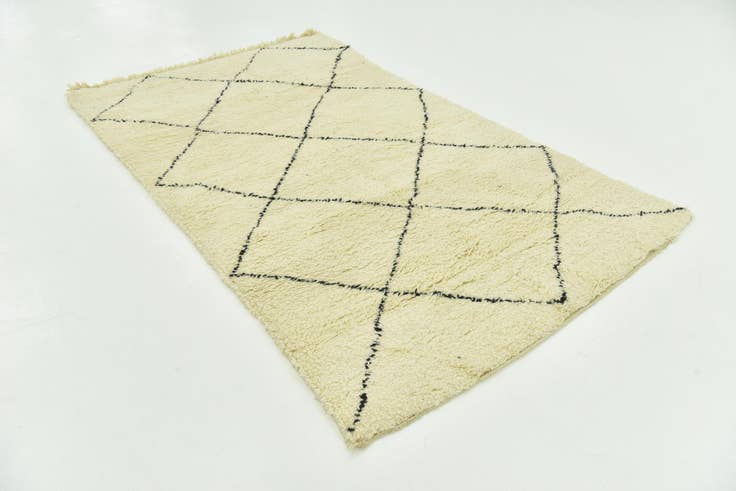 Detail image of 4' 10 x 7' 9 Hand Knotted Moroccan Wool Rug