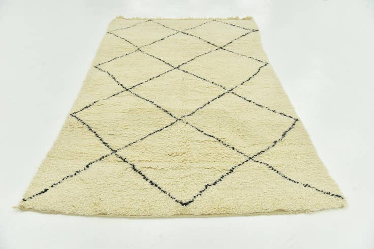 Detail image of 4' 10 x 7' 9 Hand Knotted Moroccan Wool Rug