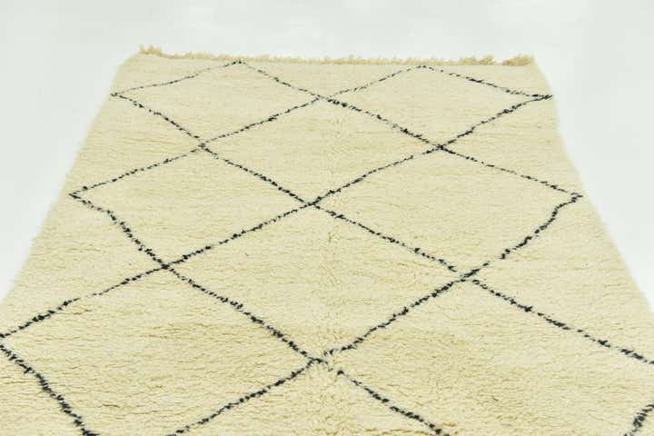 4' 10 x 7' 9 Hand Knotted Moroccan Wool Rug