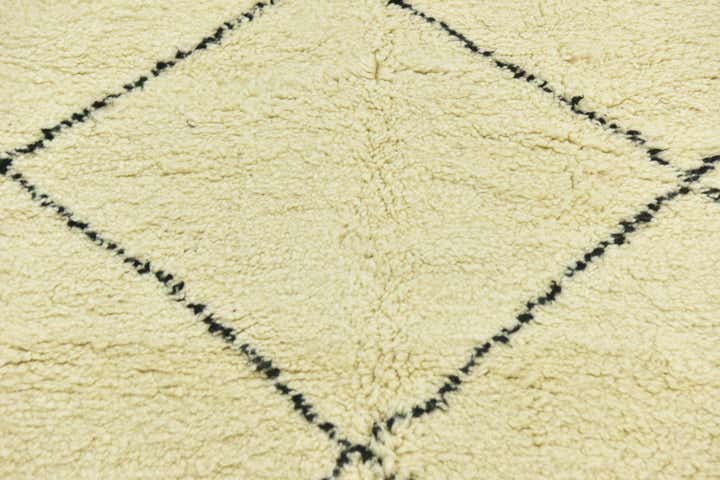 4' 10 x 7' 9 Hand Knotted Moroccan Wool Rug