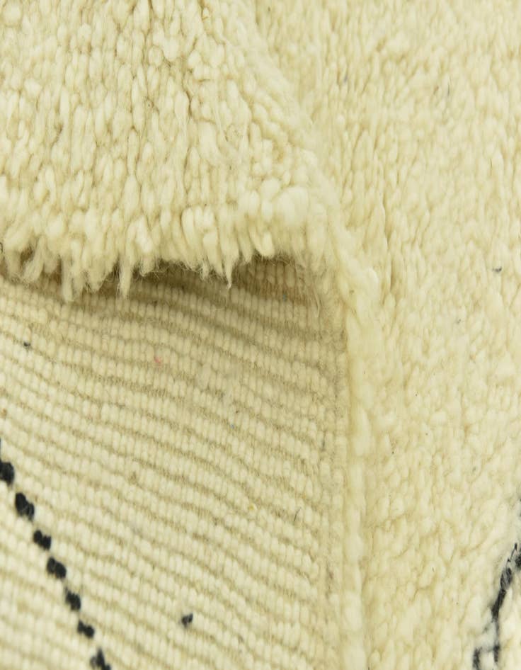 Detail image of 4' 10 x 7' 9  Hand Knotted Moroccan Wool Rug