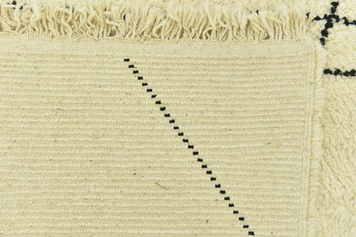 4' 10 x 8' Hand Knotted Moroccan Wool Rug