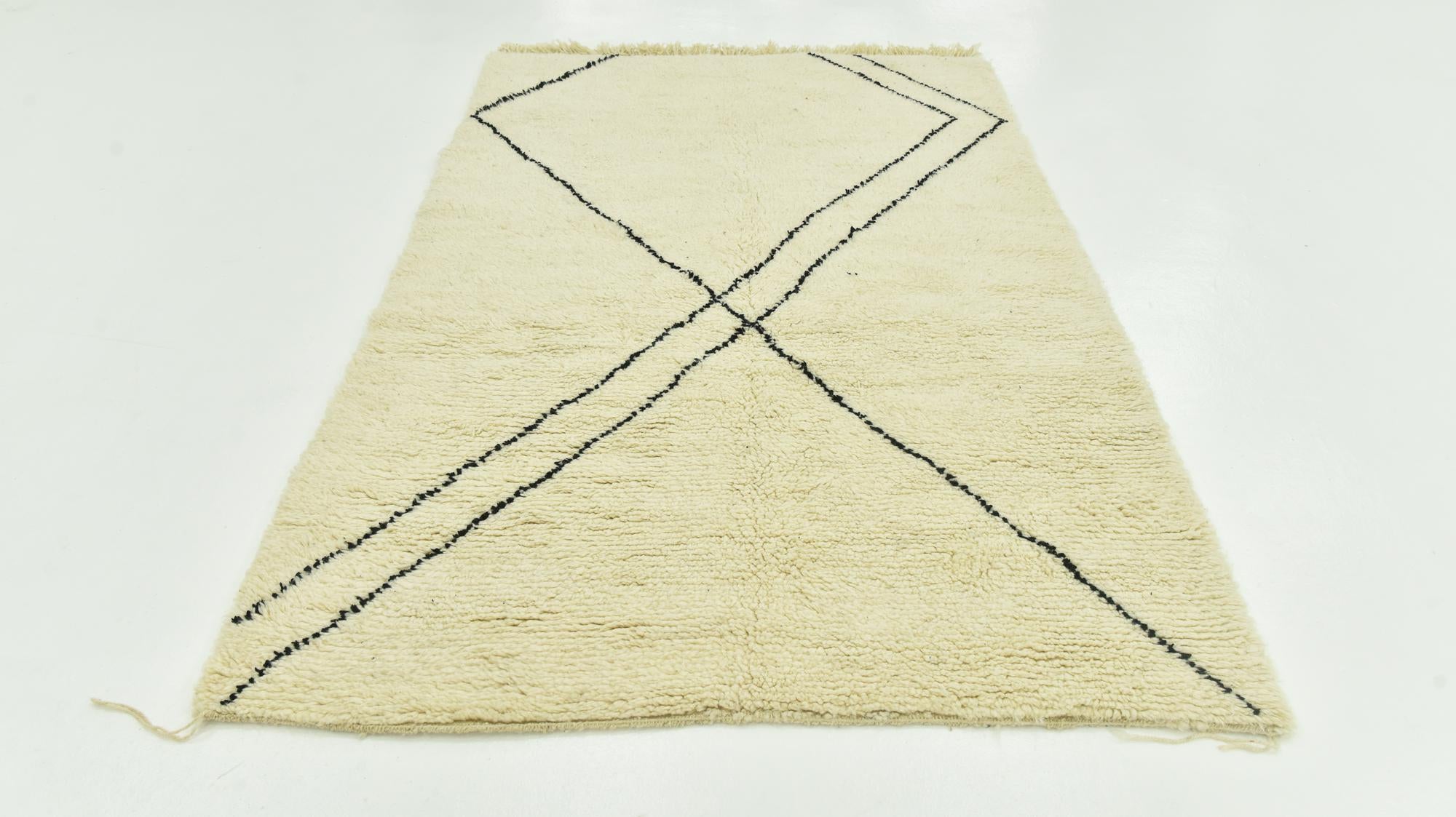 4' 10 x 8' Hand Knotted Moroccan Wool Rug