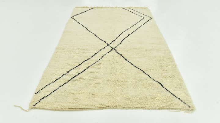 4' 10 x 8' Hand Knotted Moroccan Wool Rug