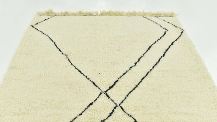 Detail image of 5' 3 x 7' 9 Hand Knotted Moroccan Wool Rug