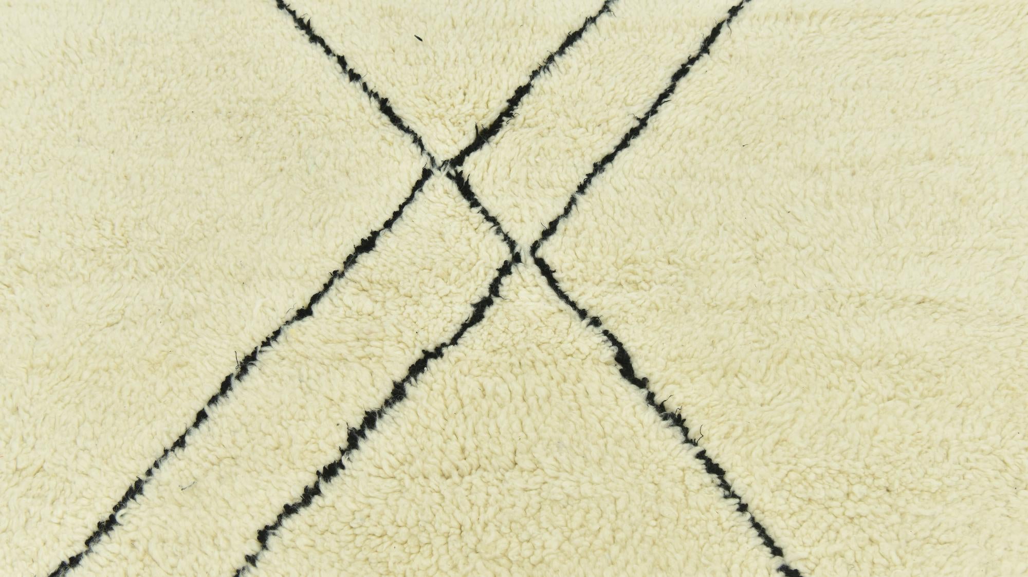 5' 3 x 7' 9 Hand Knotted Moroccan Wool Rug