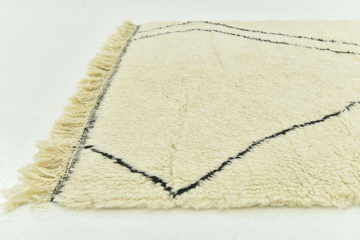 5' 3 x 7' 9 Hand Knotted Moroccan Wool Rug