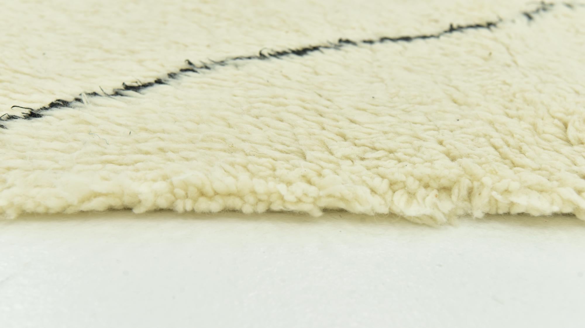5' 3 x 7' 9 Hand Knotted Moroccan Wool Rug