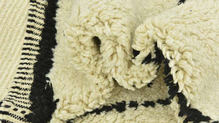 5' 6 x 8' 9 Hand Knotted Moroccan Wool Rug