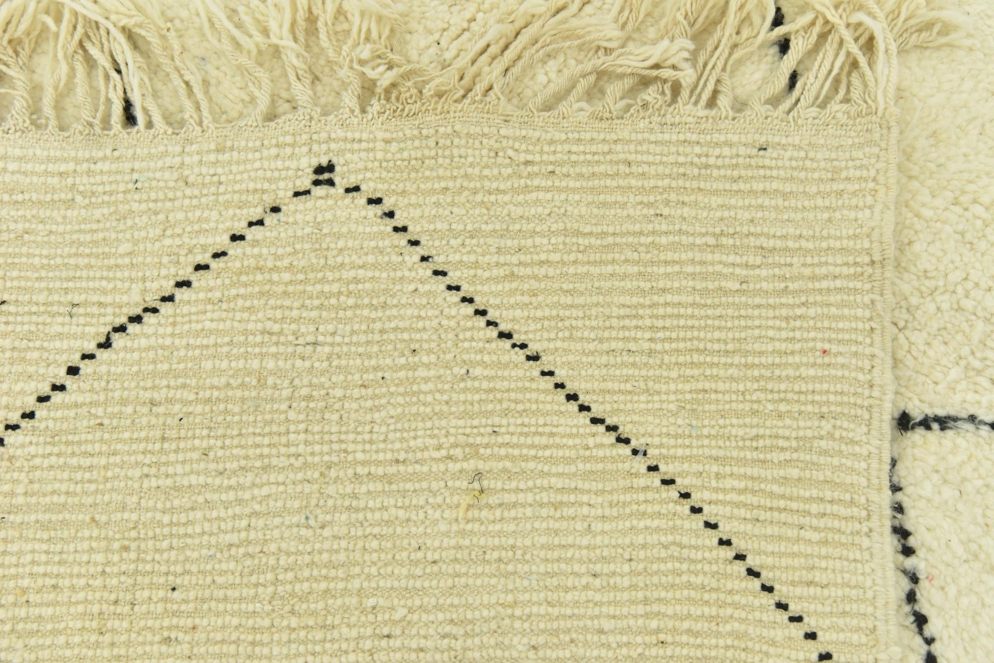 5' 4 x 8' Hand Knotted Moroccan Wool Rug