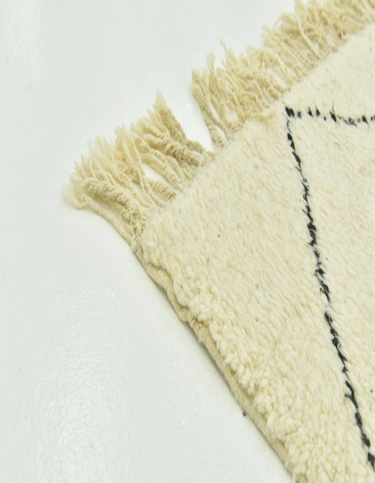 Detail image of 5' 4 x 8'  Hand Knotted Moroccan Wool Rug