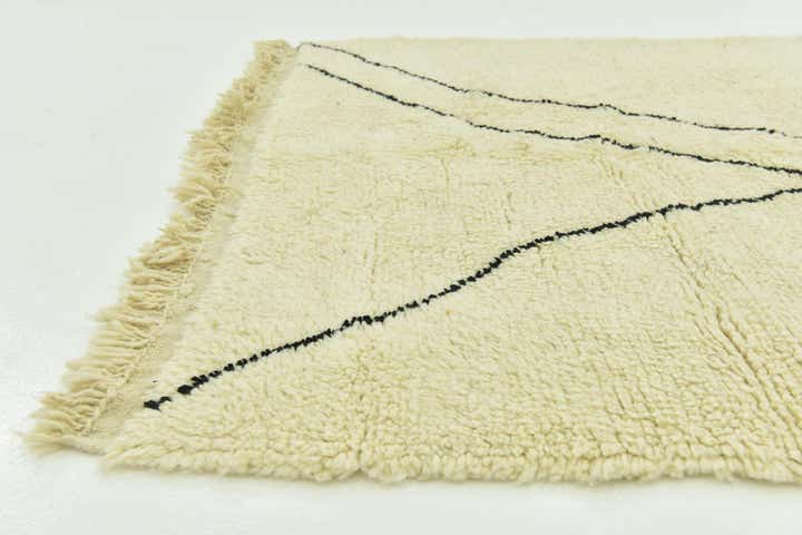 5' 6 x 7' 8 Hand Knotted Moroccan Wool Rug