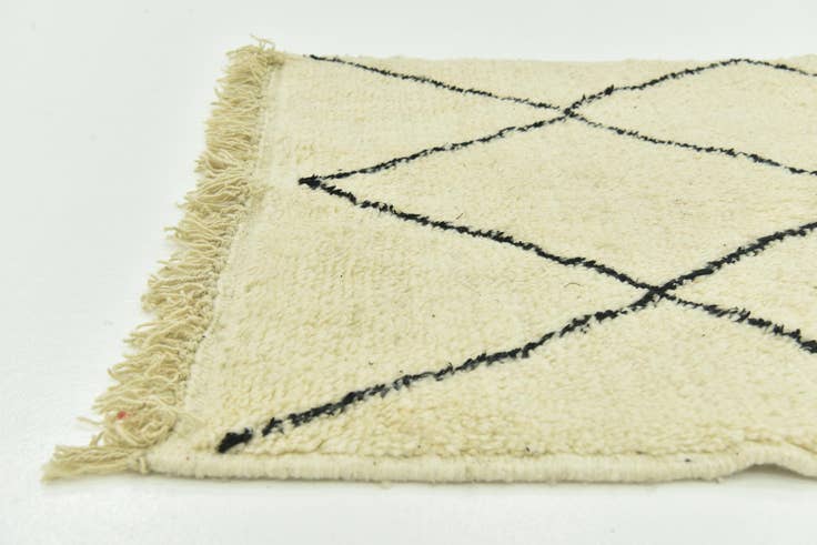 Detail image of 3' 5 x 4' 9 Hand Knotted Moroccan Wool Rug