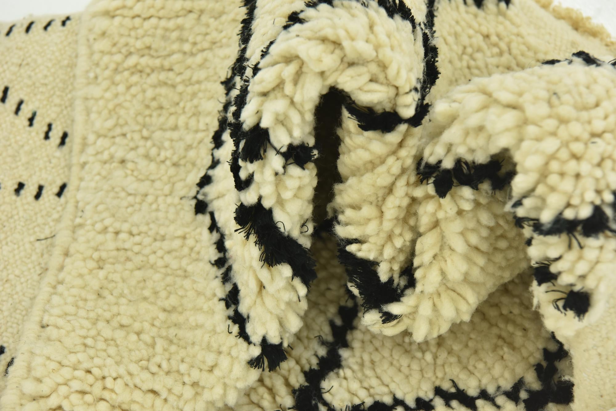 3' 4 x 5' Hand Knotted Moroccan Wool Rug