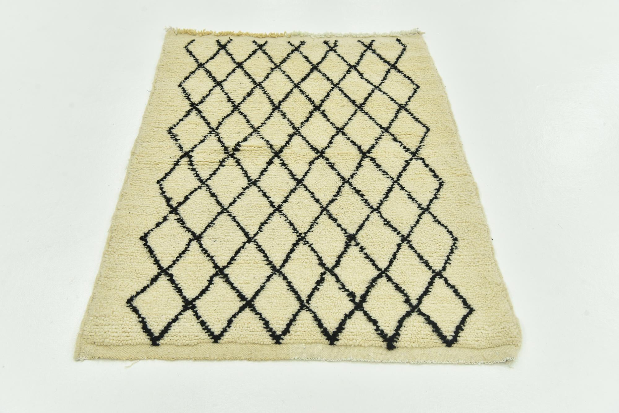 3' 4 x 5' Hand Knotted Moroccan Wool Rug