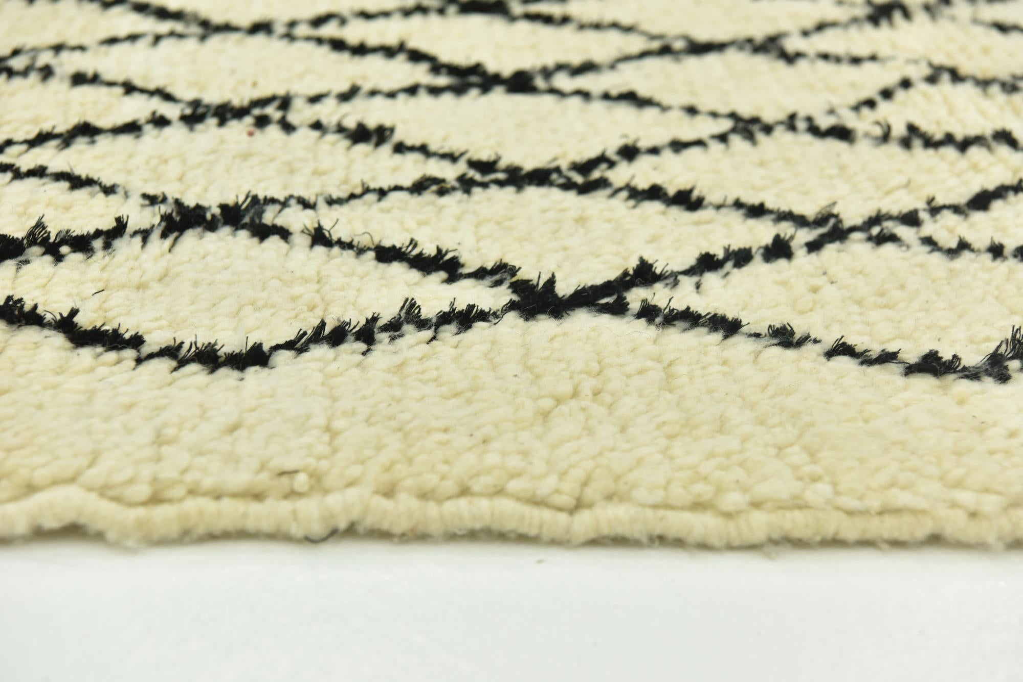 3' 4 x 5' Hand Knotted Moroccan Wool Rug