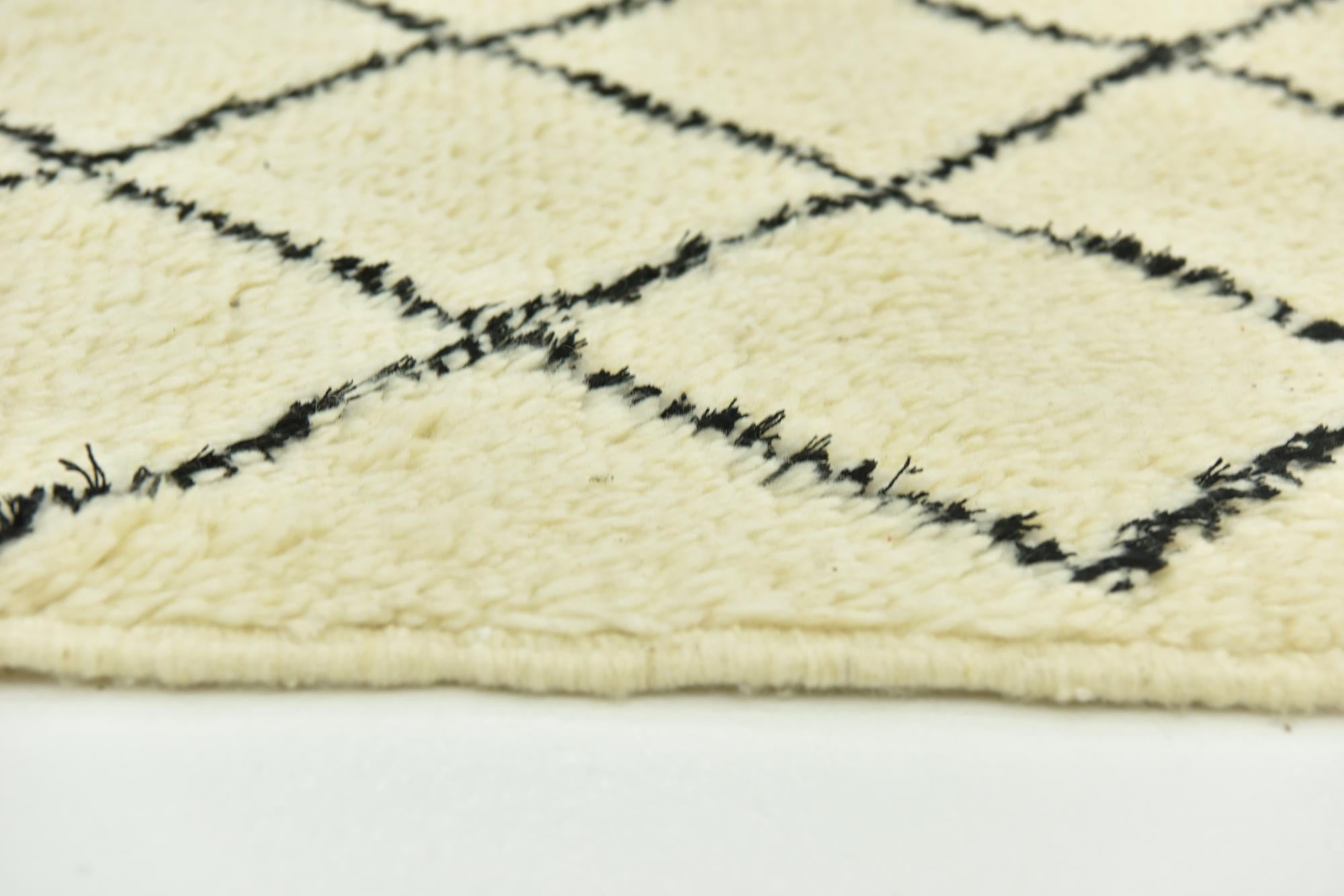 3' 6 x 4' 8 Hand Knotted Moroccan Wool Rug