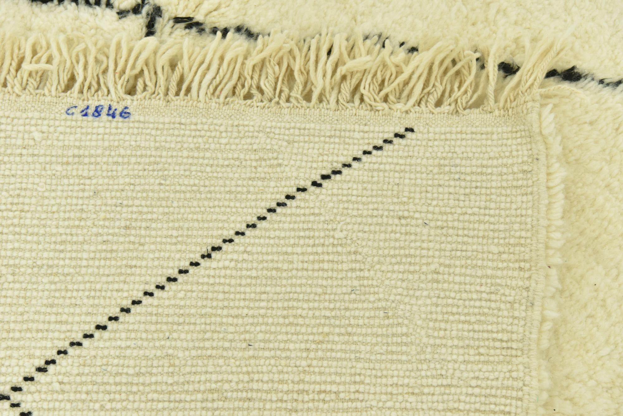 6' 7 x 9' 10 Hand Knotted Moroccan Wool Rug