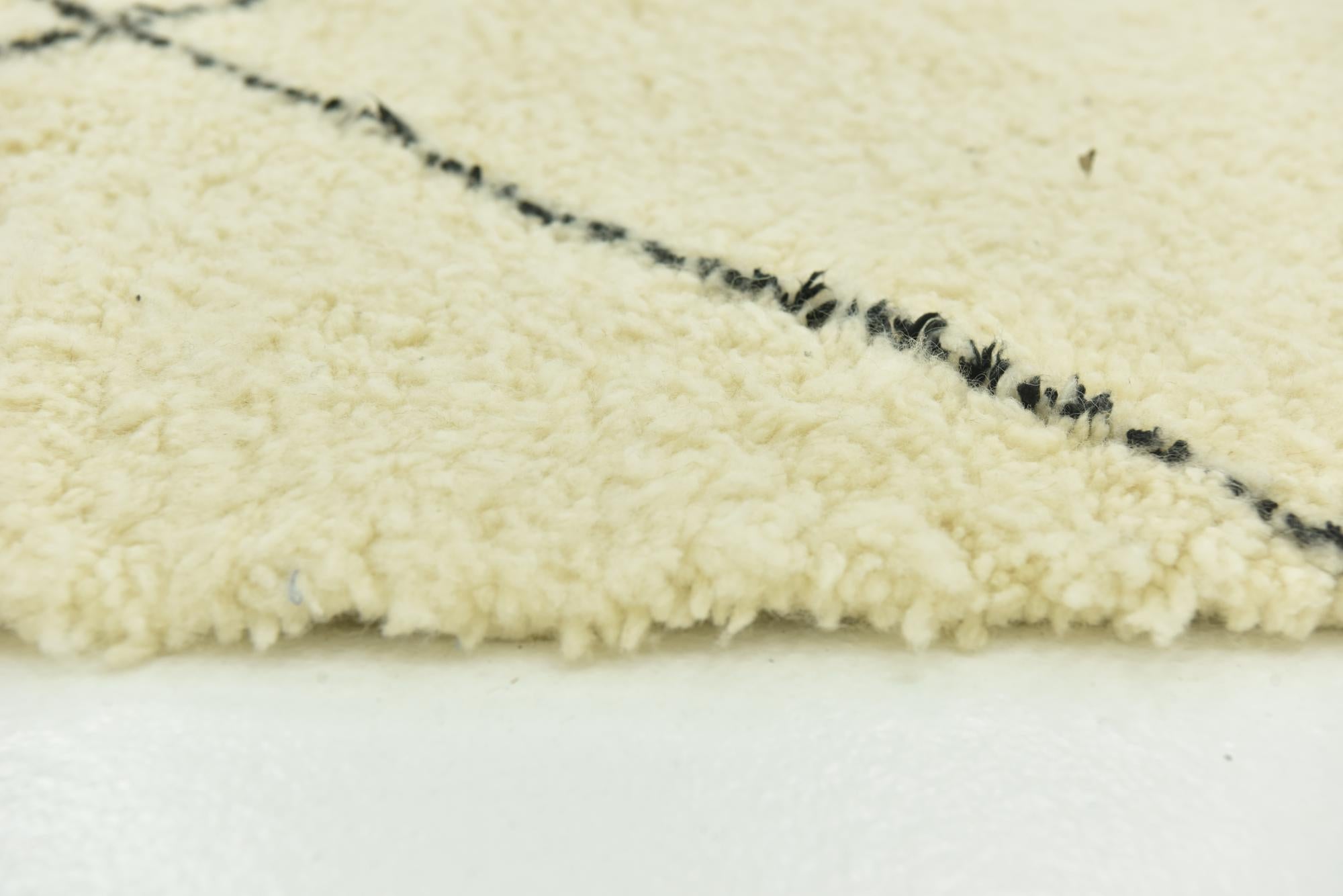 6' 7 x 9' 10 Hand Knotted Moroccan Wool Rug