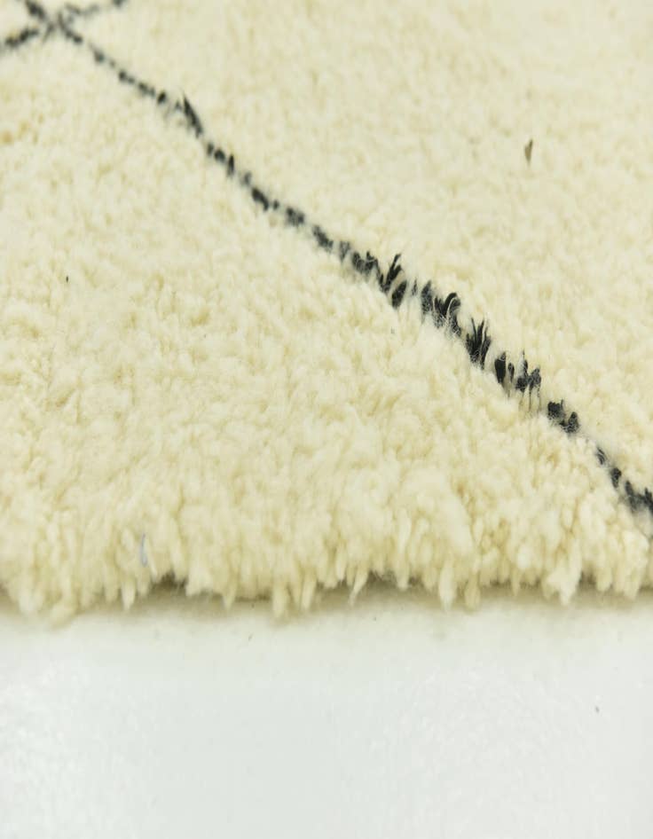 Detail image of 6' 7 x 9' 10  Hand Knotted Moroccan Wool Rug