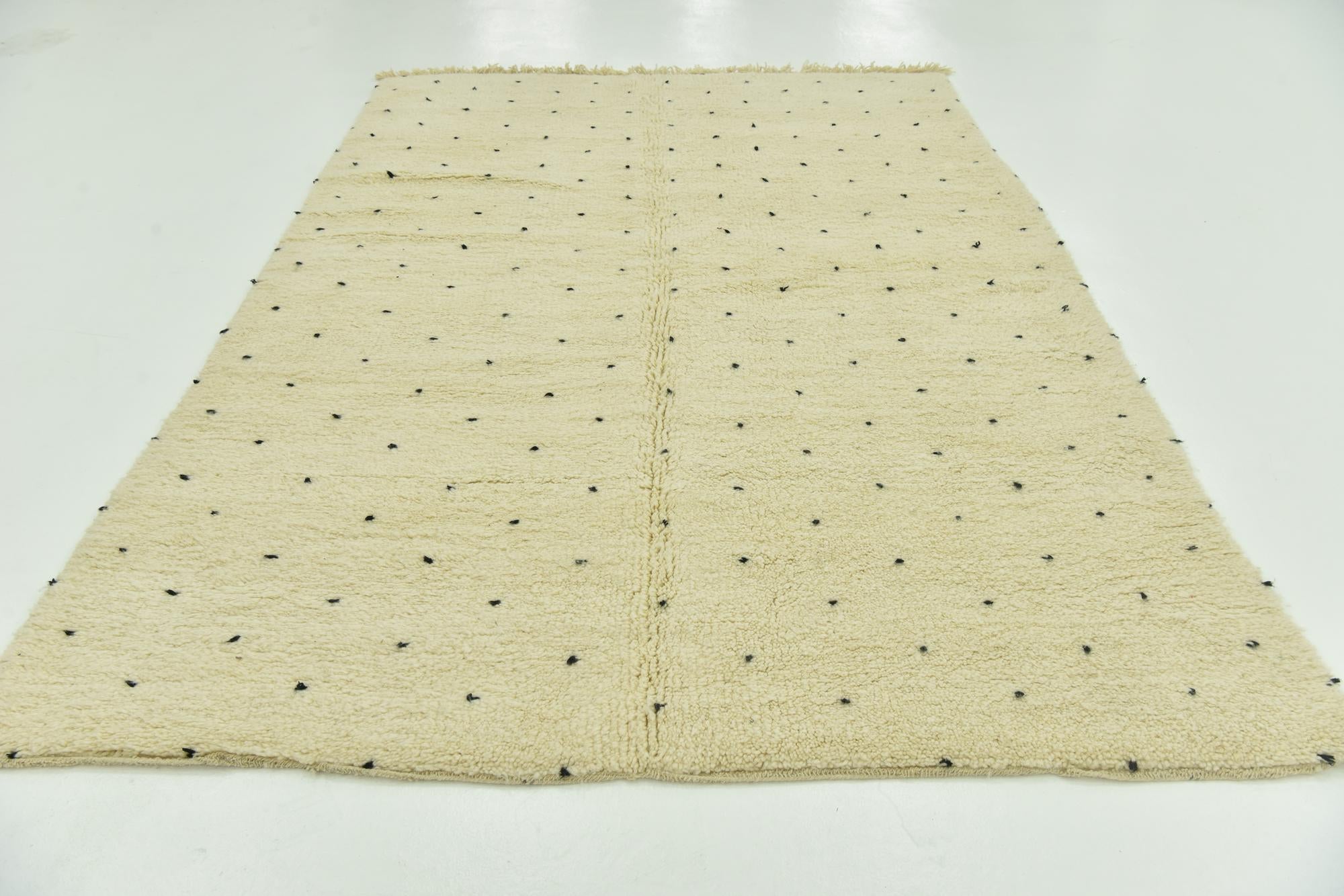 6' 10 x 10' 2 Hand Knotted Moroccan Wool Rug