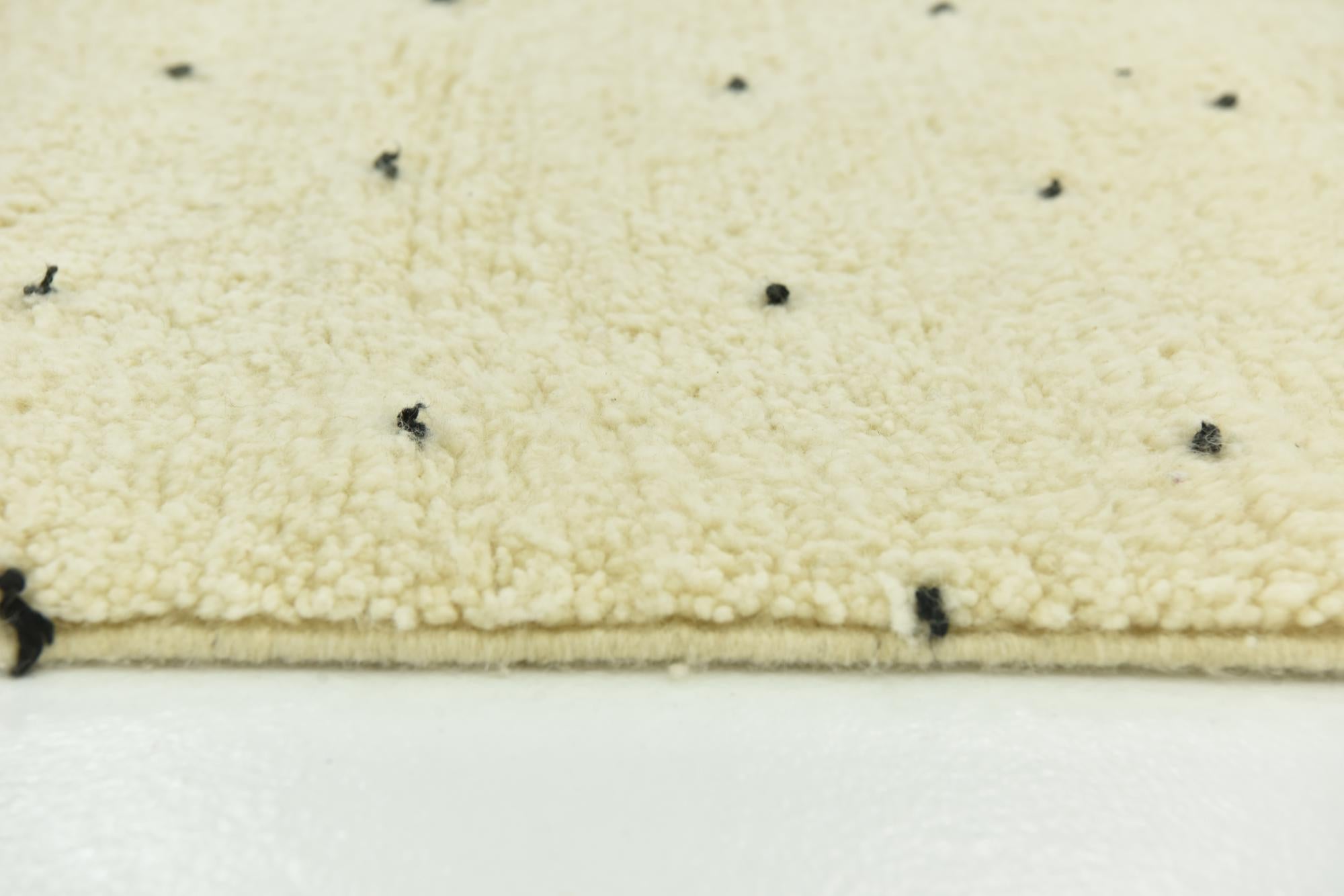 6' 10 x 10' 2 Hand Knotted Moroccan Wool Rug