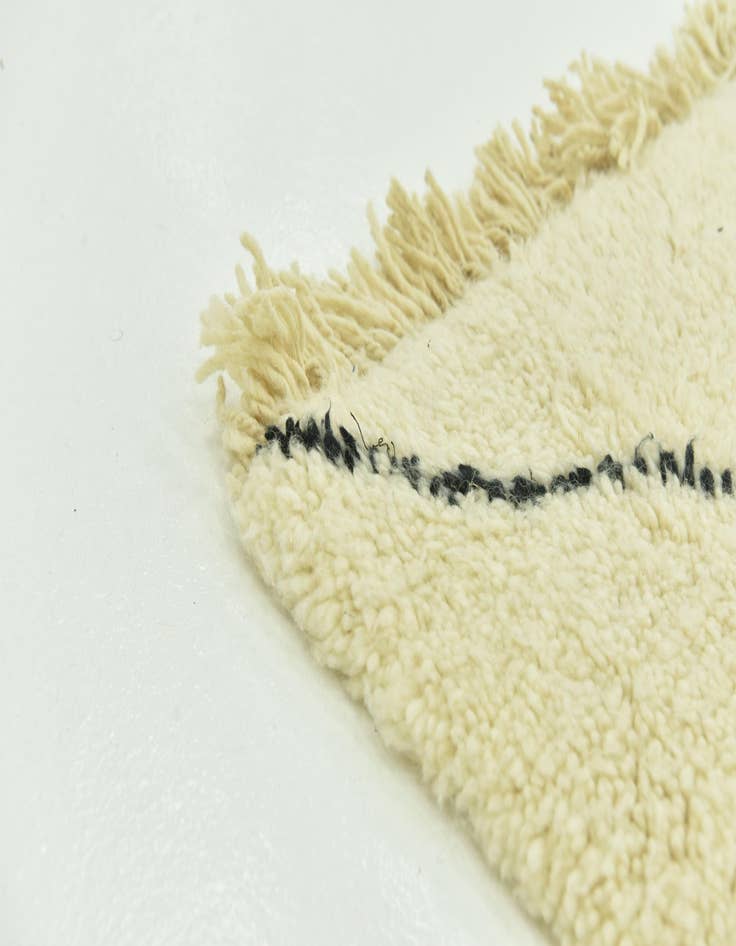 Detail image of 6' 6 x 9' 10  Hand Knotted Moroccan Wool Rug