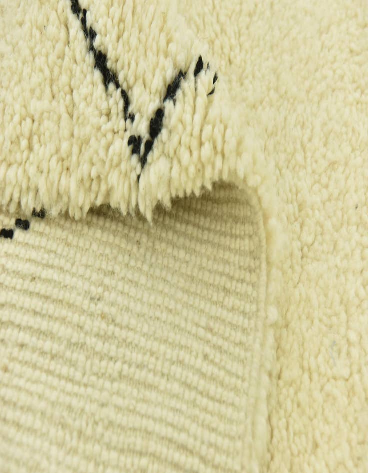 Detail image of 6' 6 x 9' 10  Hand Knotted Moroccan Wool Rug