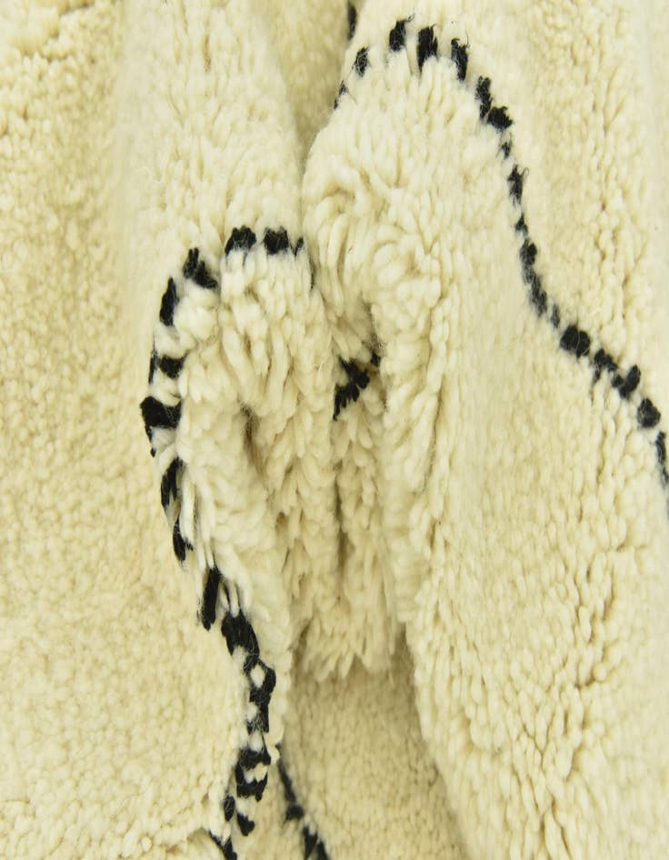 Detail image of 6' 8 x 10'  Hand Knotted Moroccan Wool Rug