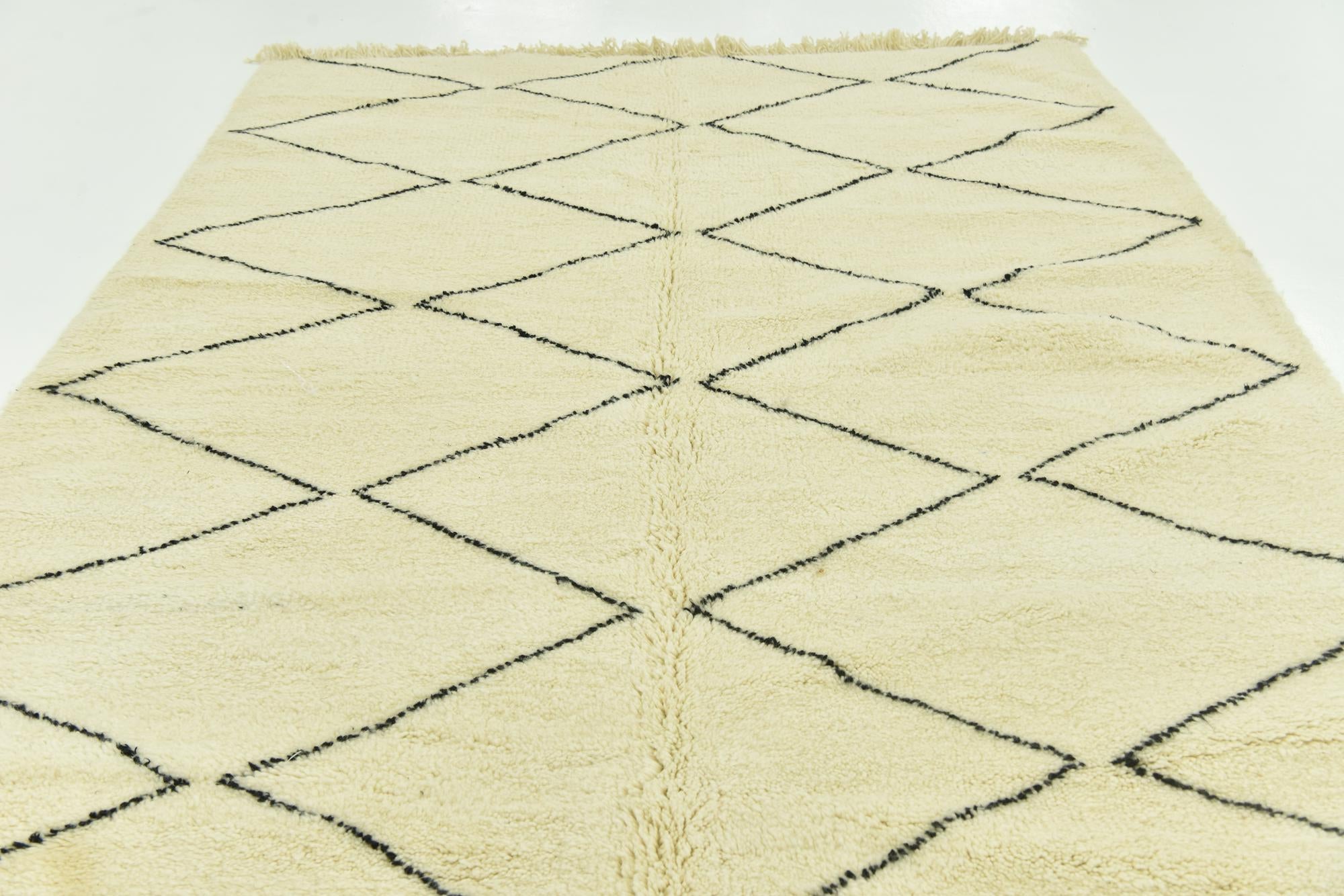 6' 8 x 10' Hand Knotted Moroccan Wool Rug