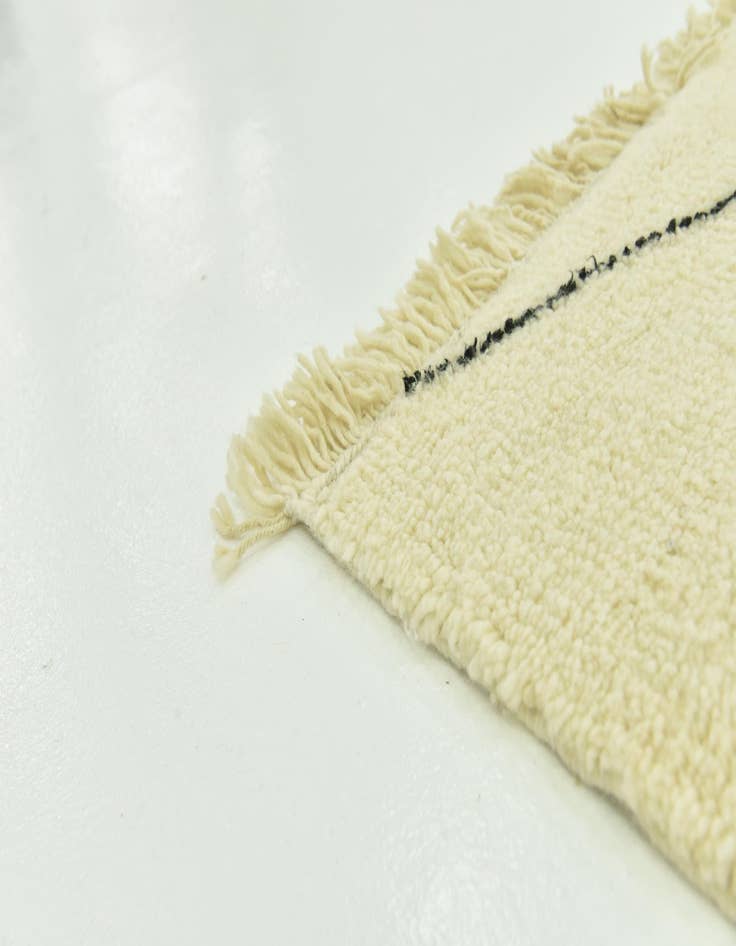 Detail image of 6' 8 x 10'  Hand Knotted Moroccan Wool Rug