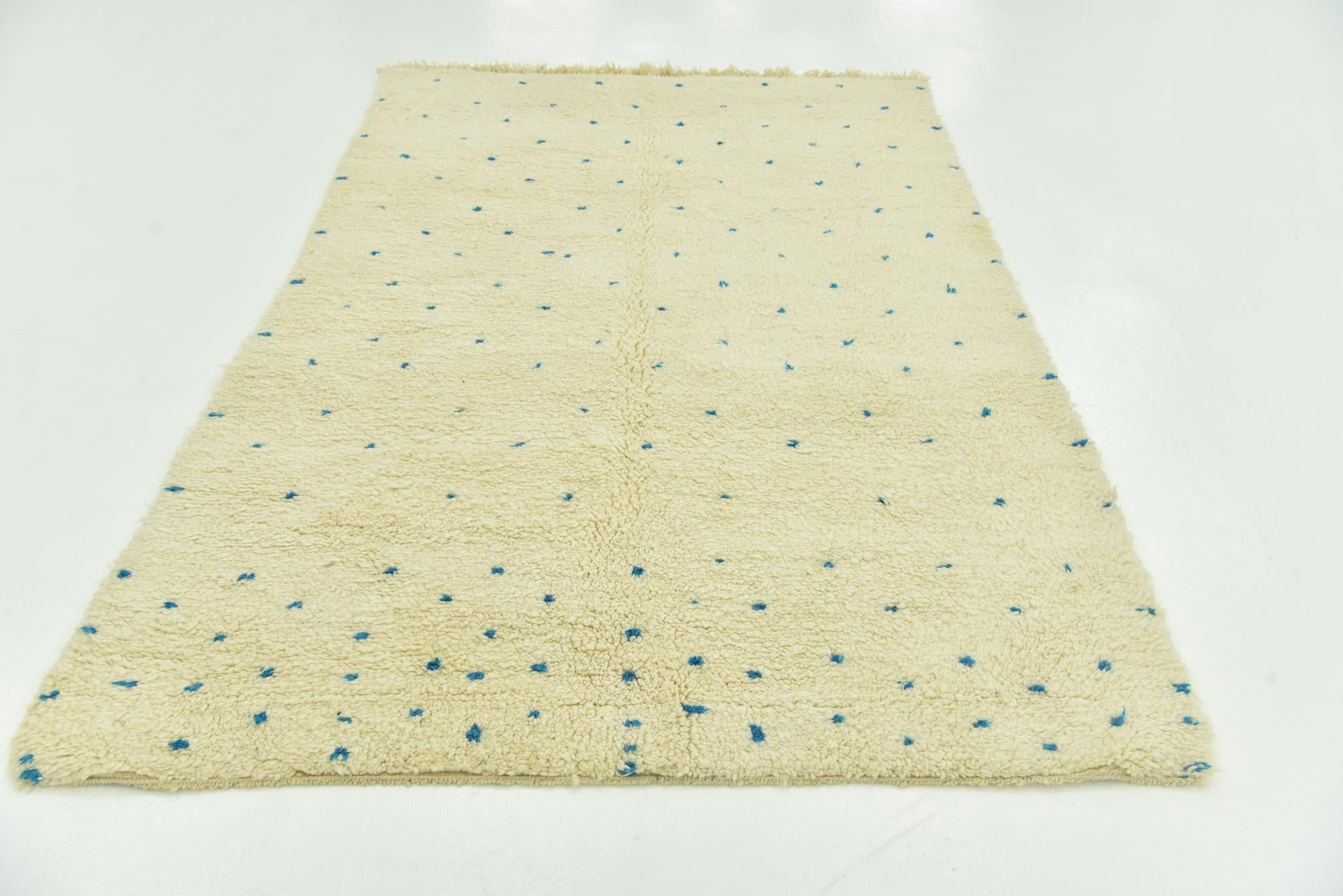 5' 4 x 8' 4 Hand Knotted Moroccan Wool Rug