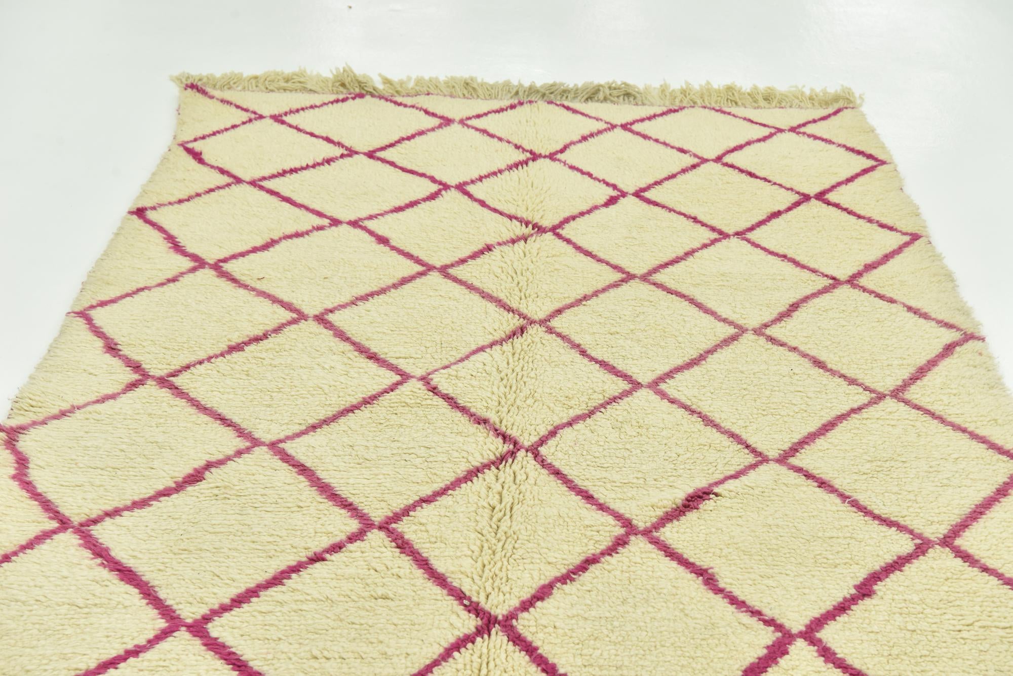 5' 6 x 8' 6 Hand Knotted Moroccan Wool Rug