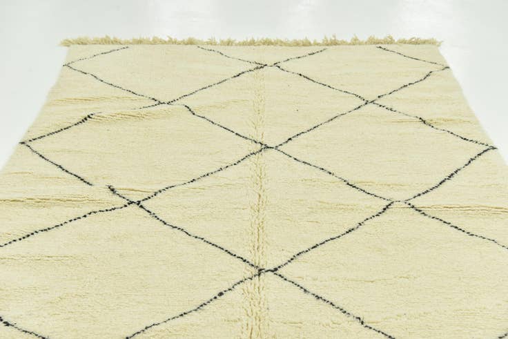 Detail image of 6' 4 x 10' Hand Knotted Moroccan Wool Rug