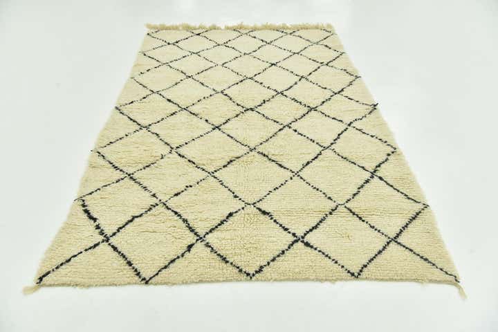 5' 3 x 8' Hand Knotted Moroccan Wool Rug