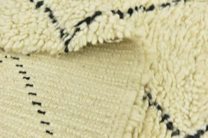 5' 3 x 8' Hand Knotted Moroccan Wool Rug