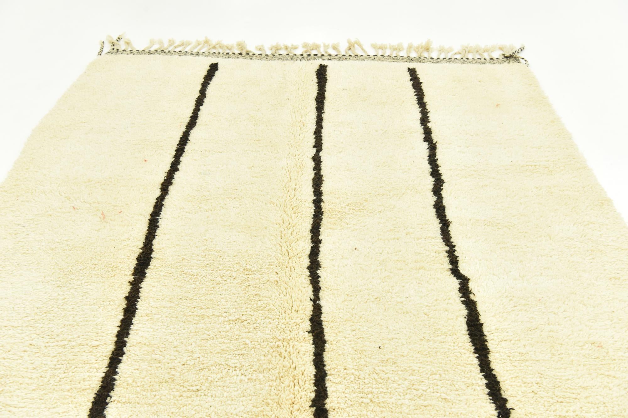 7' x 10' Hand Knotted Moroccan Wool Rug