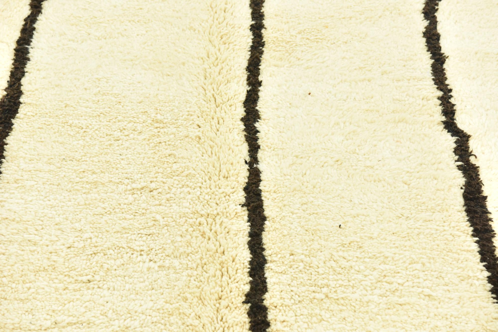 Ivory 7' x 10' Hand Knotted Moroccan Wool Rug | Rugs.com Ivory 7' x 10' Hand Knotted Moroccan Wool Rug | Rugs.com