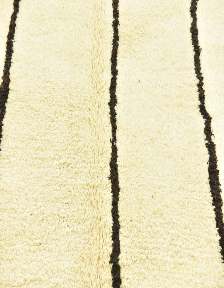 Detail image of 7' x 10'  Hand Knotted Moroccan Wool Rug