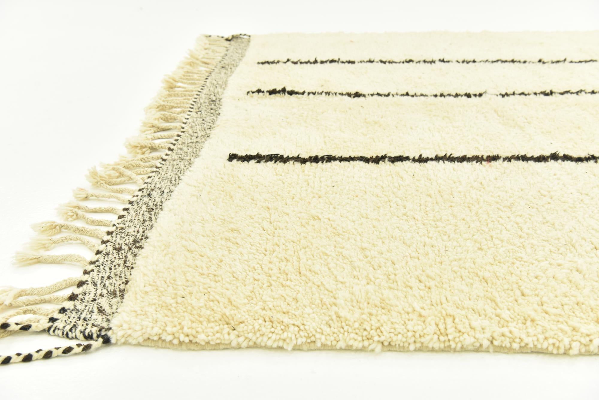 7' x 10' Hand Knotted Moroccan Wool Rug